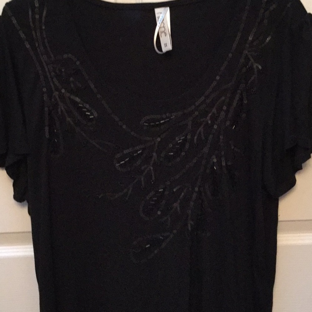 black beading cap sleeve plus size top 1X